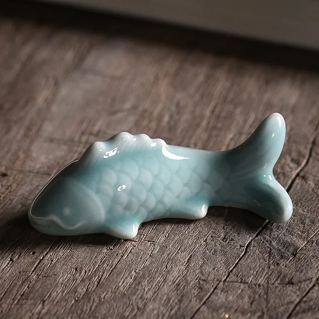 Celadon Koi Pen Holder Multi functional Small Pen Stand Creative Small Pen Stop Pen Mountain Student Desktop Exquisite Ornament - Image 5