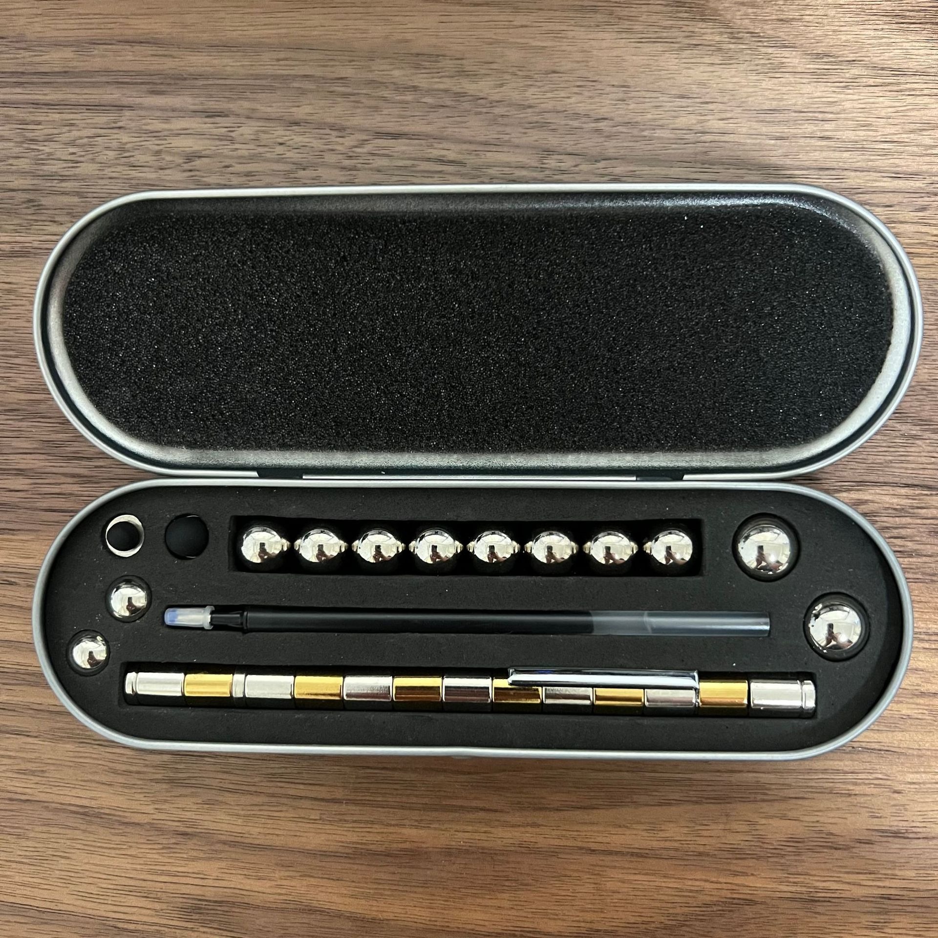 Two-Color Model Magnet Pen Color Ball Magnetic Pen Decompression Pen Magnetic Pole Decompression Pen Game Children's Toys - Image 13