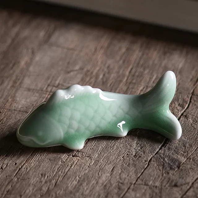 Celadon Koi Pen Holder Multi functional Small Pen Stand Creative Small Pen Stop Pen Mountain Student Desktop Exquisite Ornament - Image 4