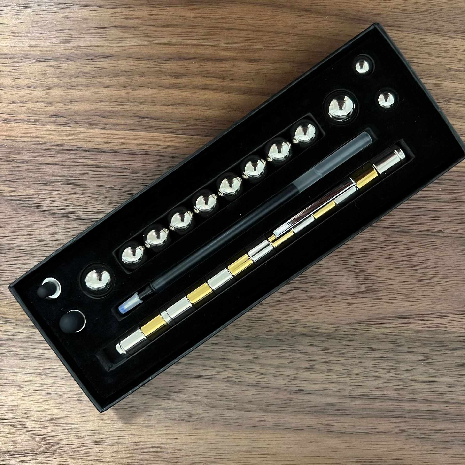 Two-Color Model Magnet Pen Color Ball Magnetic Pen Decompression Pen Magnetic Pole Decompression Pen Game Children's Toys - Image 25